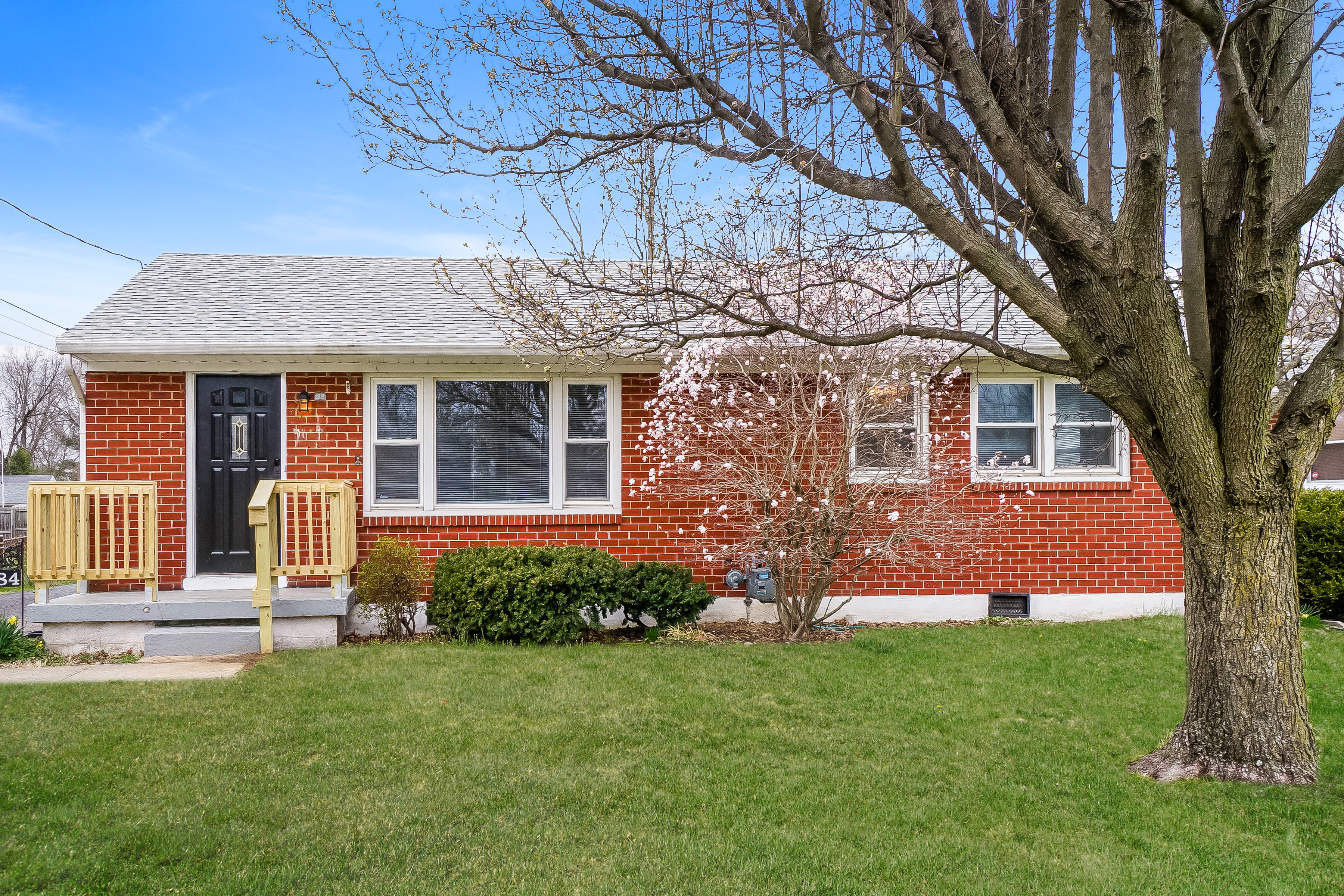8184 BLAKE LN LOUISVILLE, KY 40258
